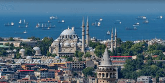 Istanbul waterfront lounges